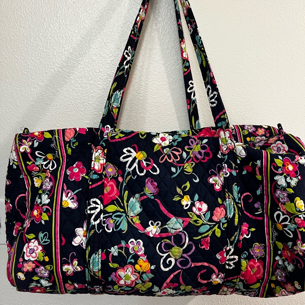 Vera Bradley Navy floral Duffel in great condition.
